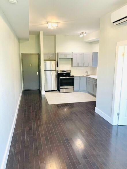 More Photos Of 2850 W 17th St, Brooklyn Apartments For Sale