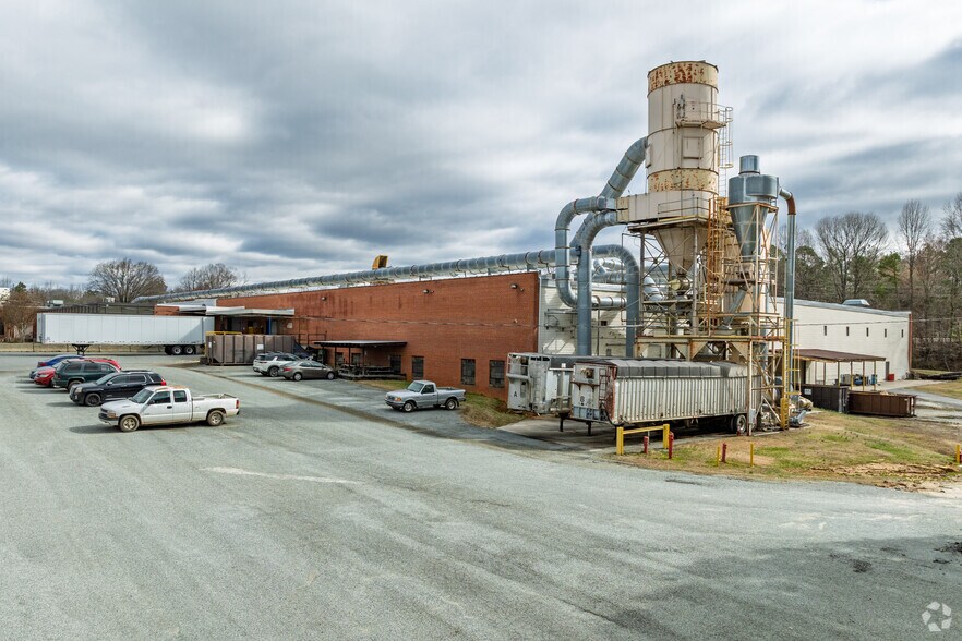 More Photos Of 67 Biesecker Rd, Lexington Manufacturing For Sale