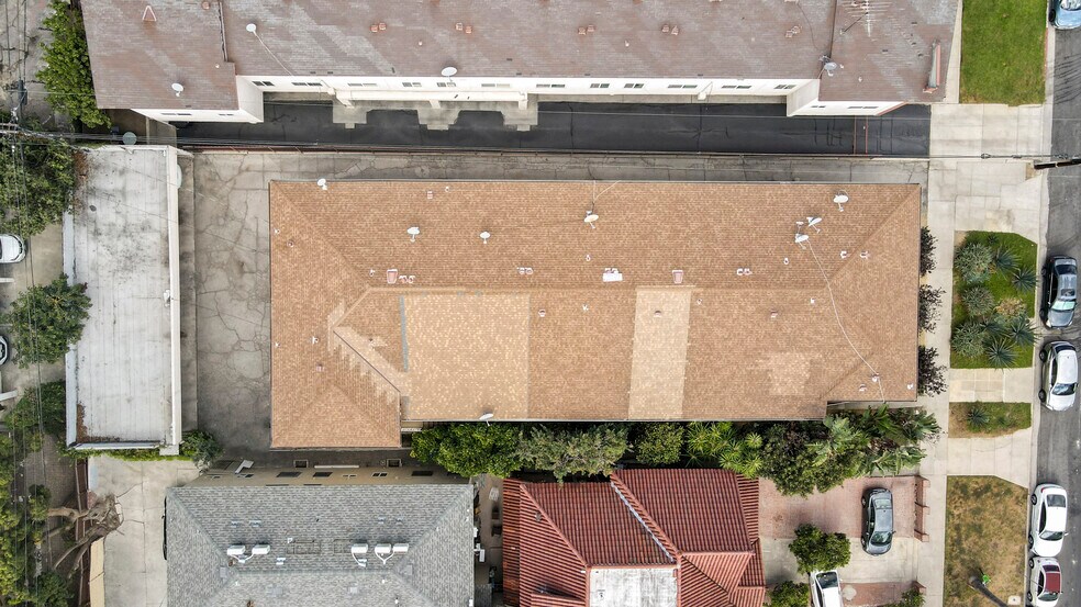 More Photos Of 1759 Winona Blvd, Los Angeles Apartments For Sale