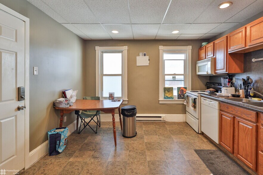 More Photos Of 302 W Abbott St, Lansford Multifamily For Sale