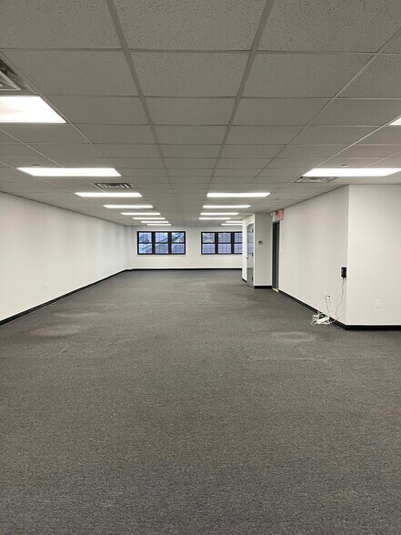 More Photos Of 11917 29th Ave, Flushing Industrial For Lease