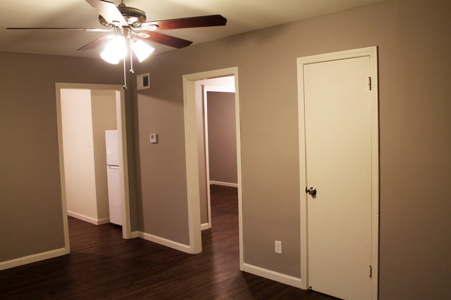 More Photos Of 957 Wellington St, Memphis Apartments For Sale