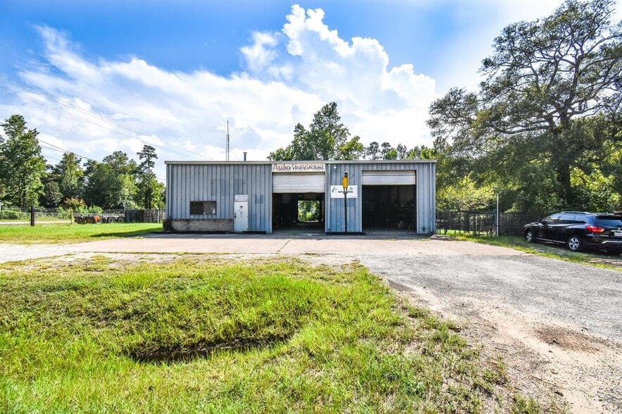 More Photos Of 150 Hill Ln, Coldspring Industrial For Sale