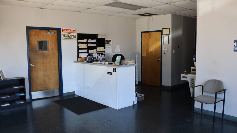 More Photos Of 304 Buford Dr NE, Lawrenceville Auto Repair For Sale