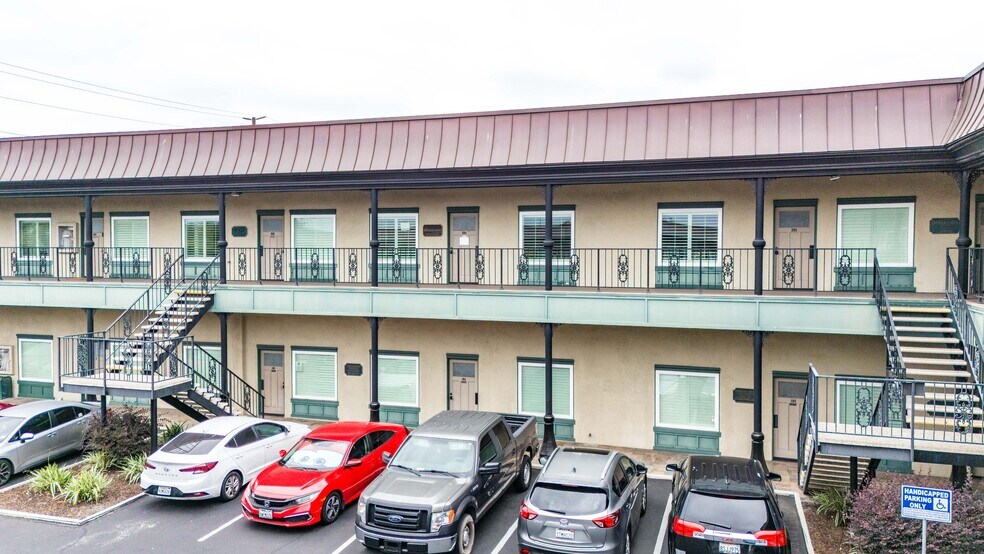 More Photos Of 1913 E 17th St, Santa Ana Office For Sale