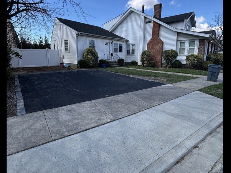 More Photos Of 38 Vincent St, Rockville Centre Multifamily For Sale