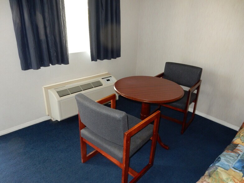 More Photos Of 3500 Green Mountain Dr, Branson Hotel For Sale