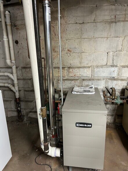 More Photos Of 177-179 Massachusetts Ave, North Andover Apartments For Sale