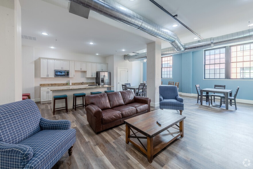 More Photos Of 12 Eagle St, Providence Apartments For Lease