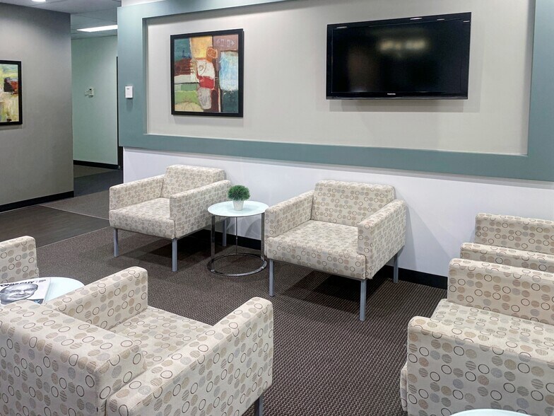 More Photos Of 1235 Bay St, Toronto Coworking Space