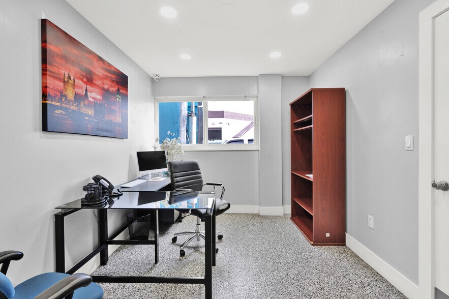 More Photos Of 9000 NW 97th Ter, Medley Manufacturing For Sale