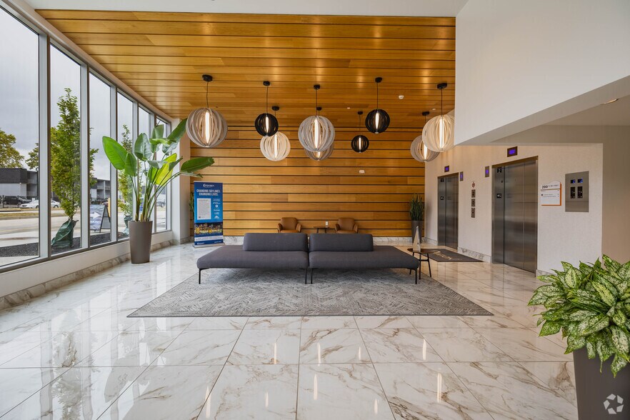 More Photos Of 200 W 3rd St, Newport Unknown For Lease