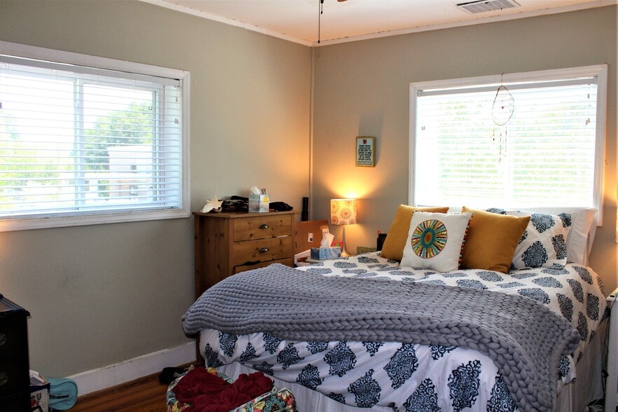 More Photos Of 84 E Main St, Brevard Storefront Retail Residential For Sale