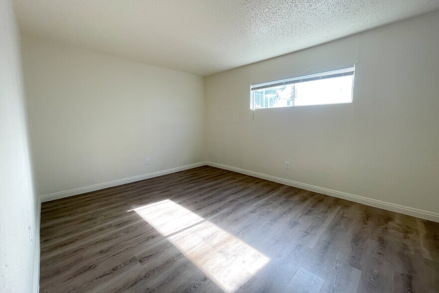 More Photos Of 2635-2655 Sherwood St, Las Vegas Apartments For Sale