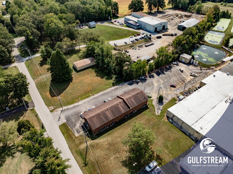 More Photos Of 5704 Old Highway 54, Philpot Apartments For Sale