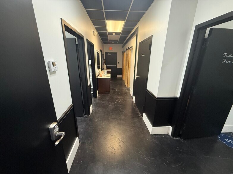 More Photos Of 150 Medical Blvd, Stockbridge Medical For Lease