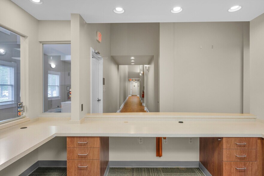 More Photos Of 1201-1203 Colonial Commons Ct, Lancaster Medical For Lease