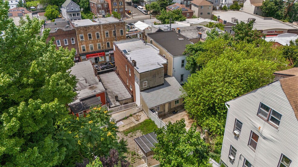 More Photos Of , Staten Island Unknown For Sale