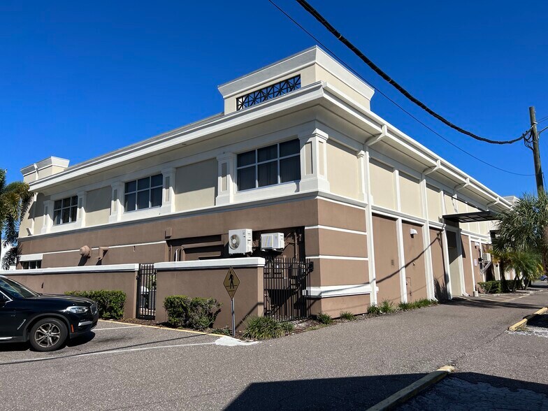 More Photos Of 501 S Lincoln Ave, Clearwater Medical For Lease