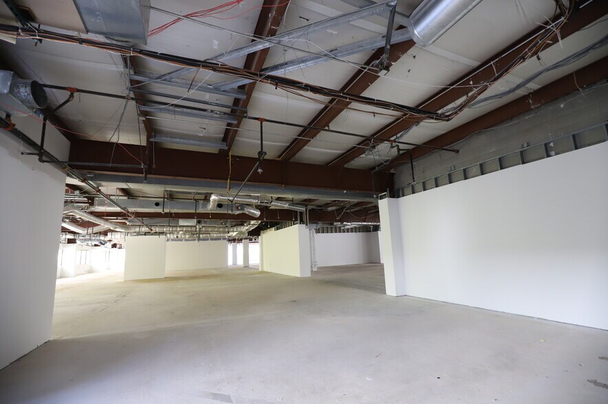More Photos Of 35 Technology Dr, Warren Office For Lease