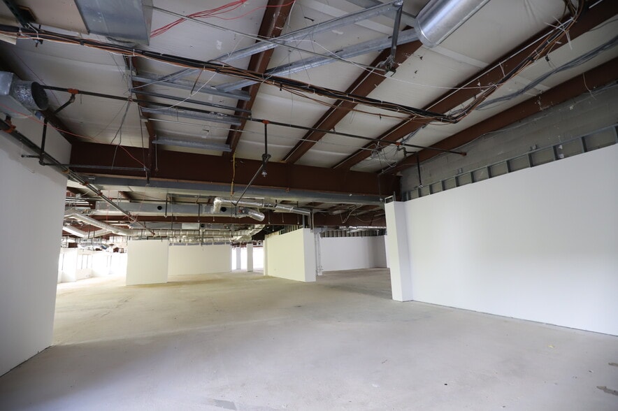 More Photos Of 35 Technology Dr, Warren Office For Lease