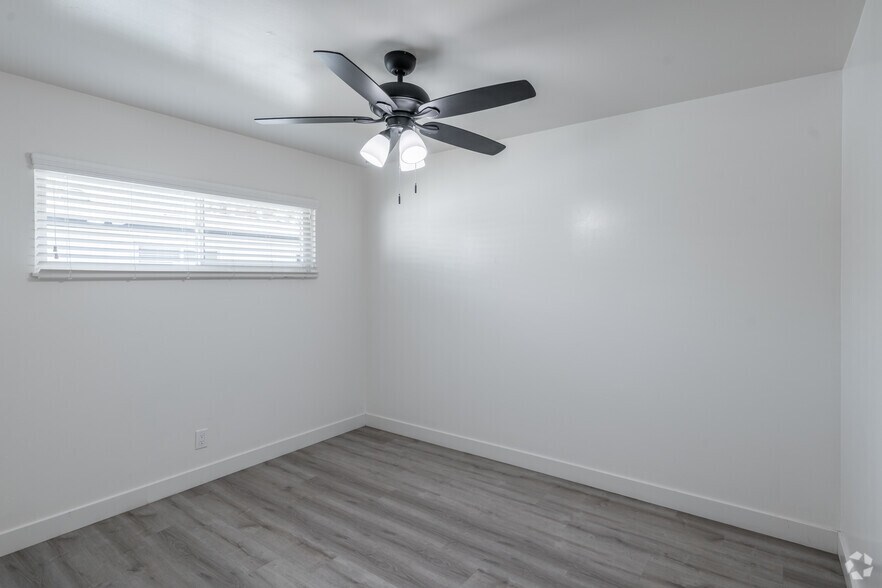 More Photos Of 870-899 S Philadelphia St, Anaheim Apartments For Sale