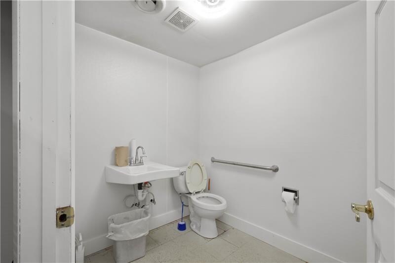 More Photos Of 6027 National Pike, Grindstone Freestanding For Sale