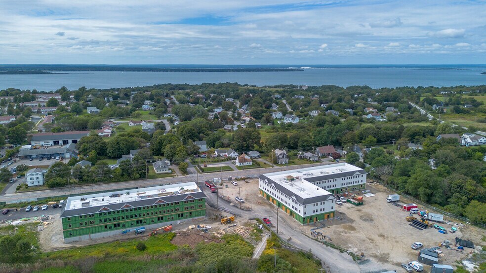 More Photos Of 1747 W Main Rd, Middletown General Retail For Lease