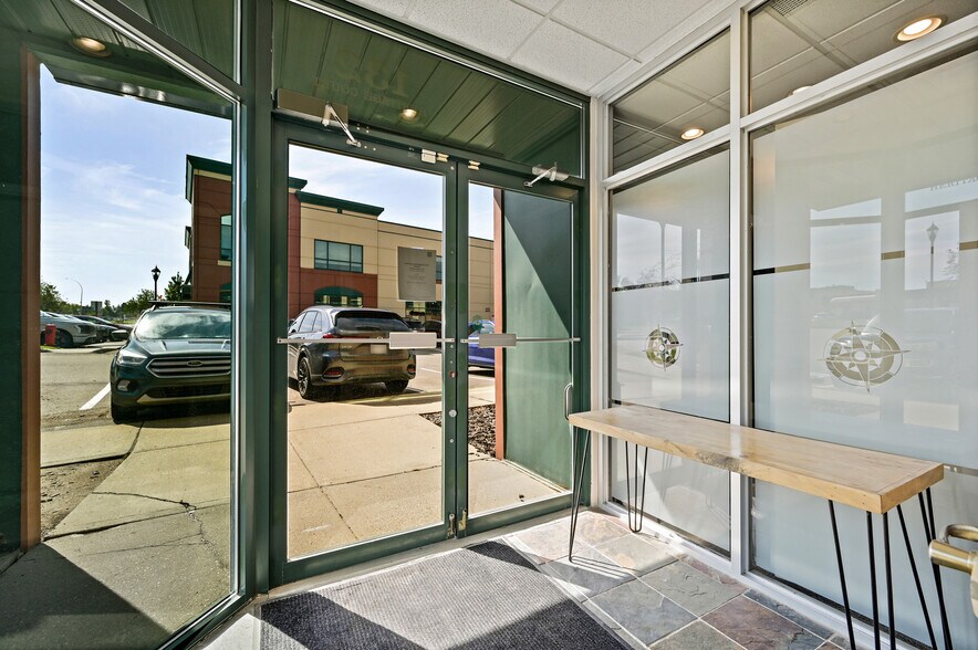 More Photos Of 150 Chippewa Rd, Sherwood Park Flex For Sale