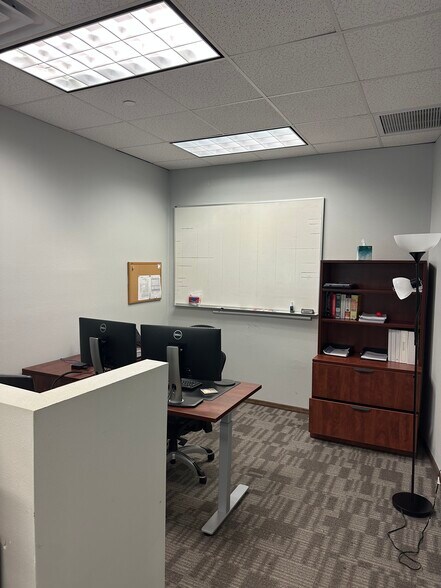 More Photos Of 1120 E Kennedy Blvd, Tampa Office For Sale