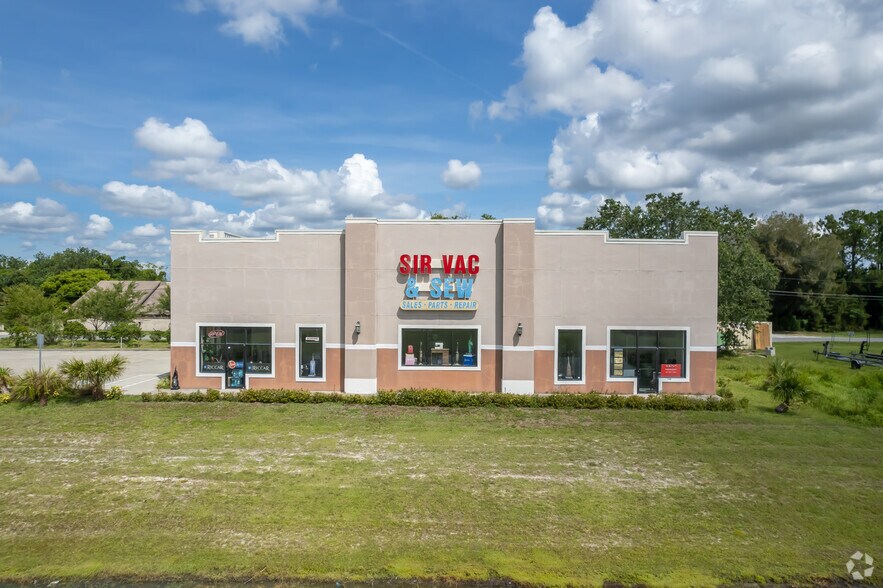 More Photos Of 700 North St, Fern Park Freestanding For Lease