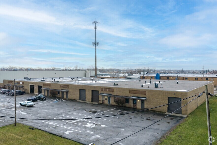 More Photos Of 4335-4365 Cranwood Pky, Warrensville Heights Industrial For Lease