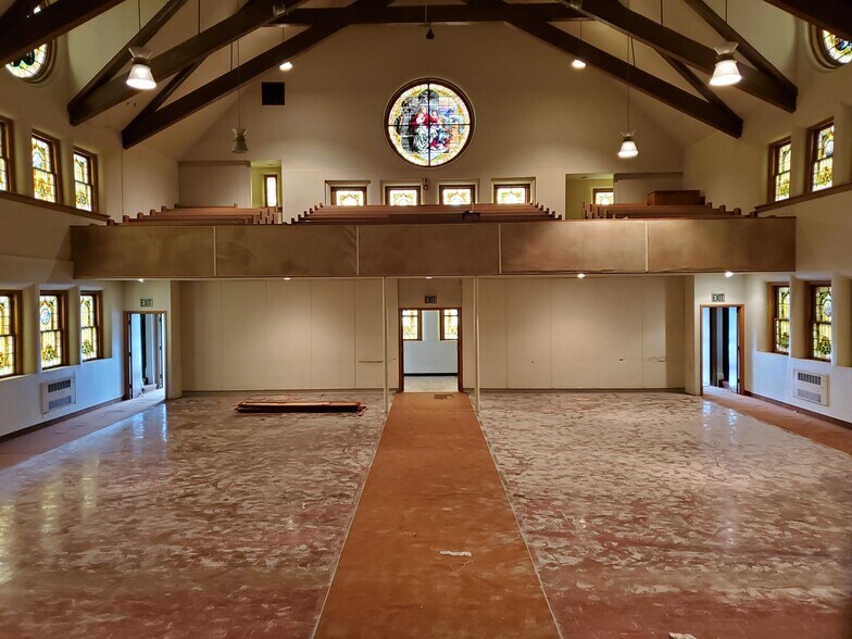 More Photos Of 515 E Yakima Ave, Yakima General Retail For Sale