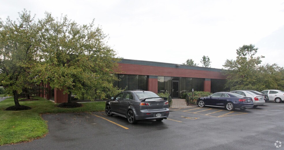 Primary Photo Of 4713 Crossroads Park Dr, Liverpool Office For Lease
