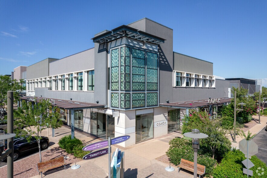 More Photos Of 2716-2810 S Market St, Gilbert Unknown For Lease