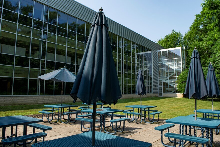 More Photos Of 3575 Moreau Ct, South Bend Medical For Lease