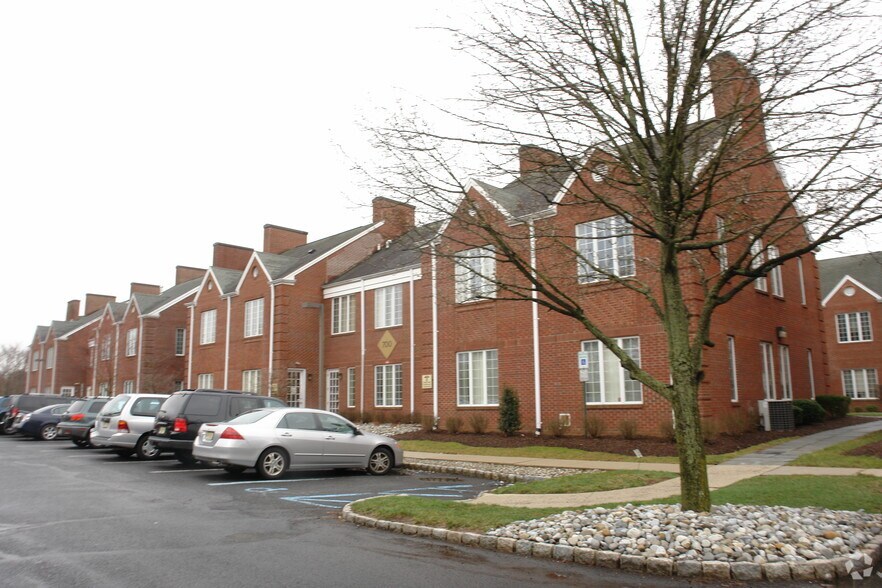 More Photos Of 611-624 Courtyard Dr, Hillsborough Medical For Sale