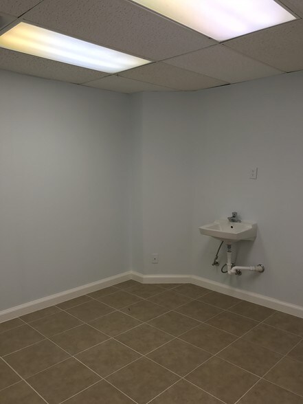 More Photos Of 9801 Anderson Mill Rd, Austin Loft Creative Space For Sale