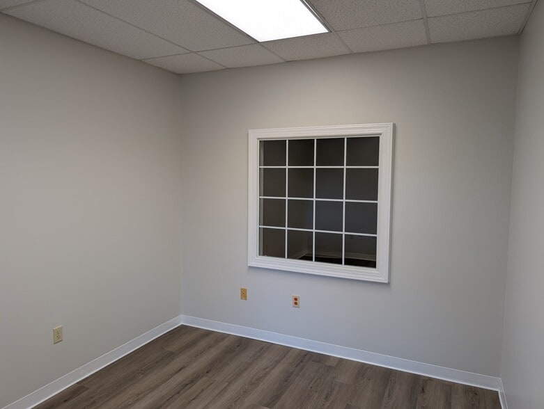 More Photos Of 1709 River St, Valdosta Office For Lease