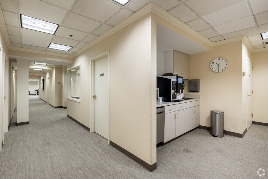 More Photos Of 22 Bull St, Savannah Coworking Space