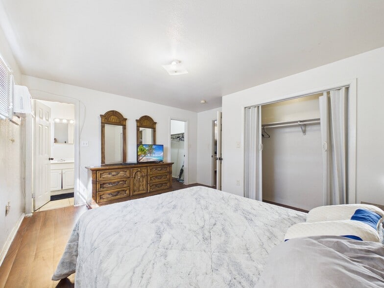 More Photos Of 1349 Jefferson Dr, Port Arthur Apartments For Sale