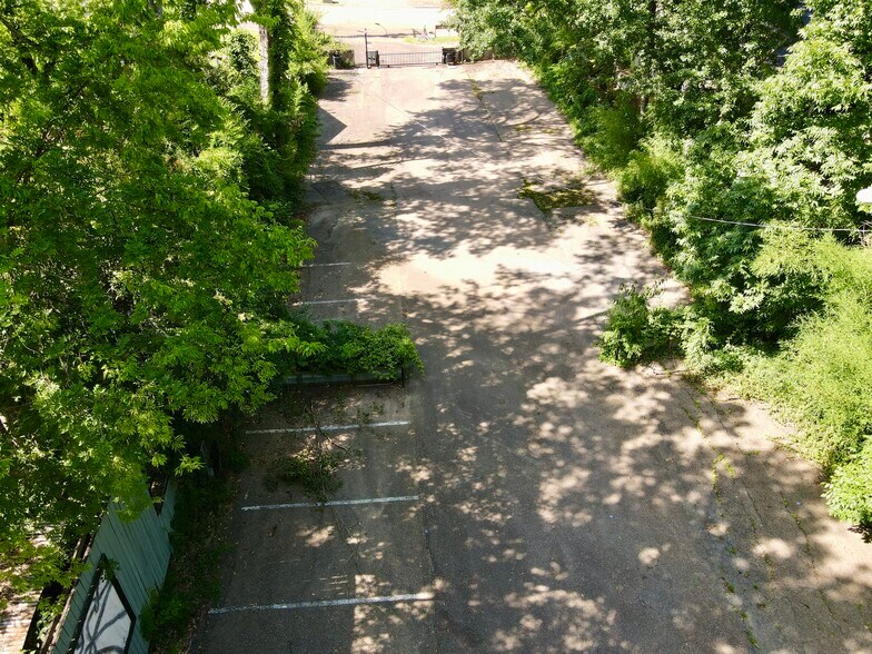 More Photos Of 3242 N State St, Jackson Freestanding For Sale