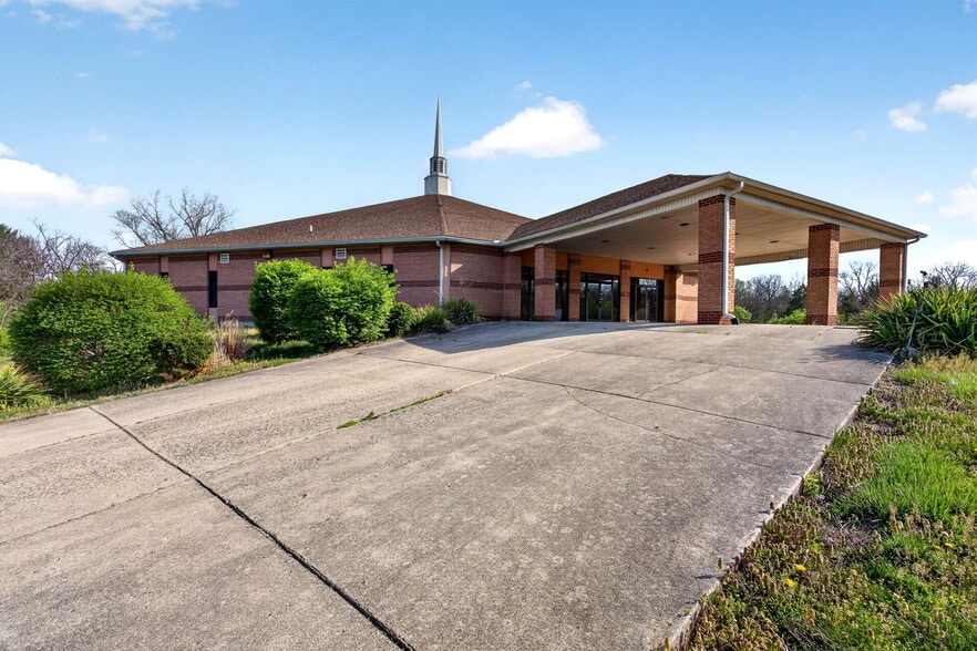 More Photos Of 5990 Michael Rd, Middletown Religious Facility For Sale