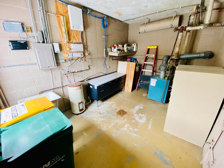 More Photos Of 713 Railroad Ave, Lomira Storefront For Sale