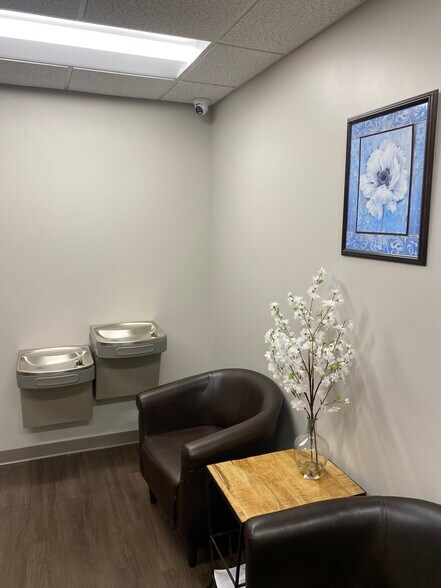 More Photos Of 109 44th Ave E, Bradenton Medical For Lease