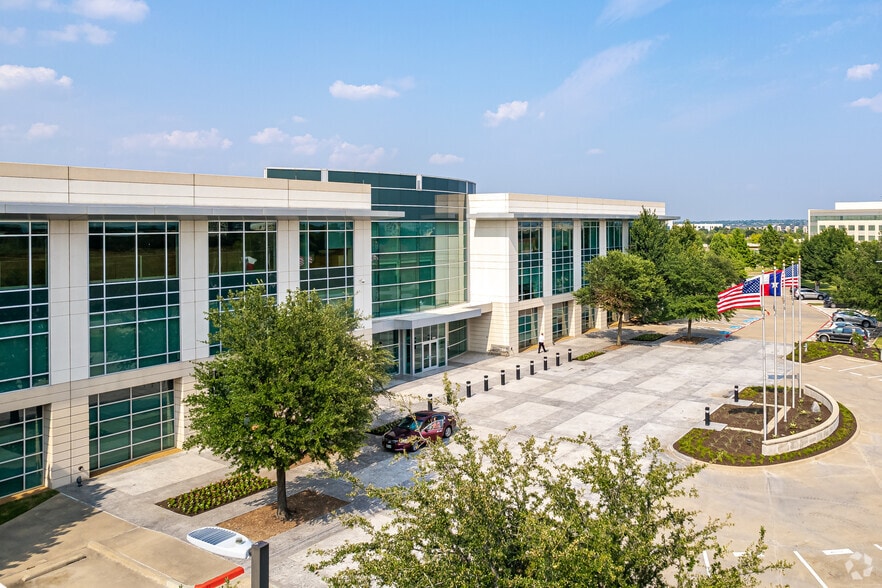 More Photos Of 5501 Headquarters Dr, Plano Office For Lease