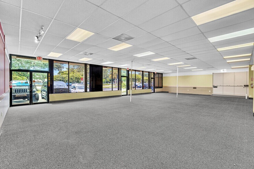 More Photos Of 2424 N St Rd 7, Fort Lauderdale Unknown For Lease