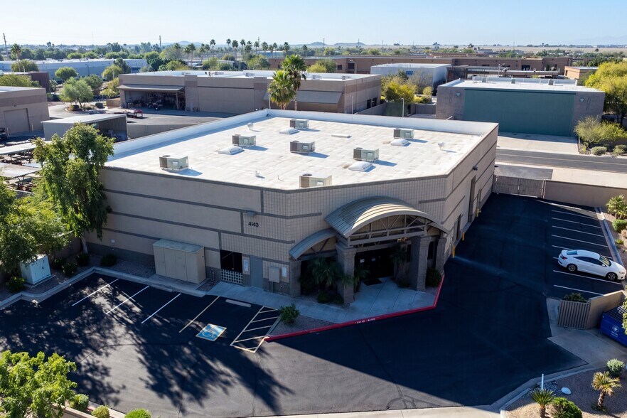 More Photos Of 4143 W Venus Way, Chandler Airplane Hangar For Sale