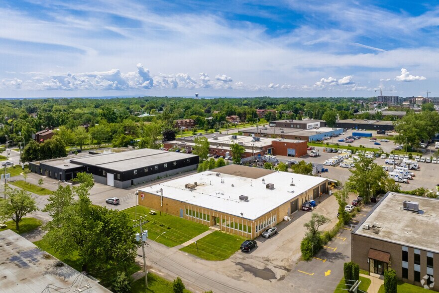 More Photos Of 104 Av Gun, Pointe-claire Warehouse For Lease