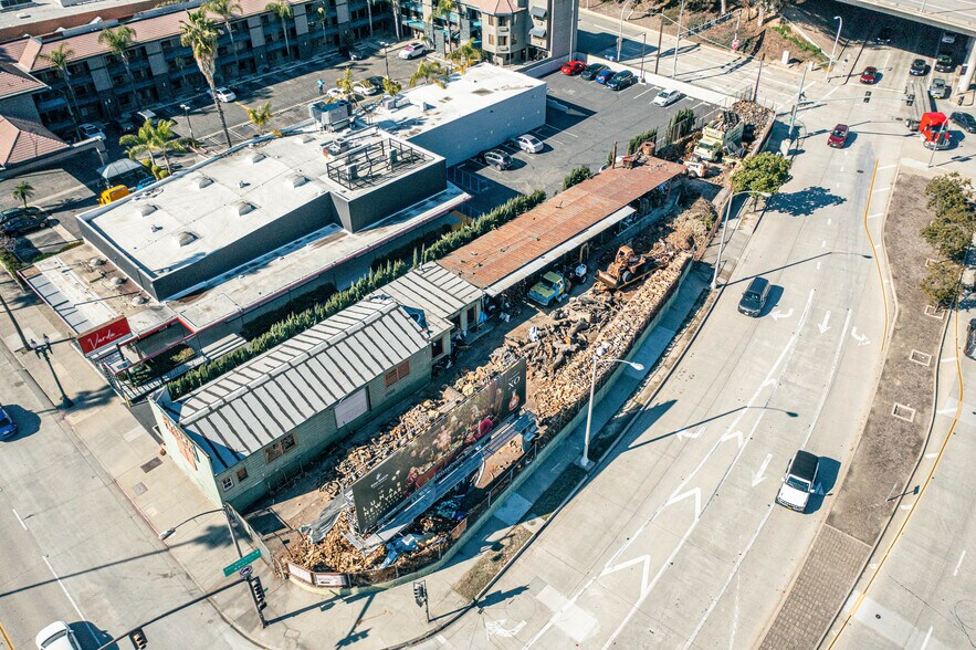 More Photos Of 3355 E Colorado Blvd, Pasadena Warehouse For Sale